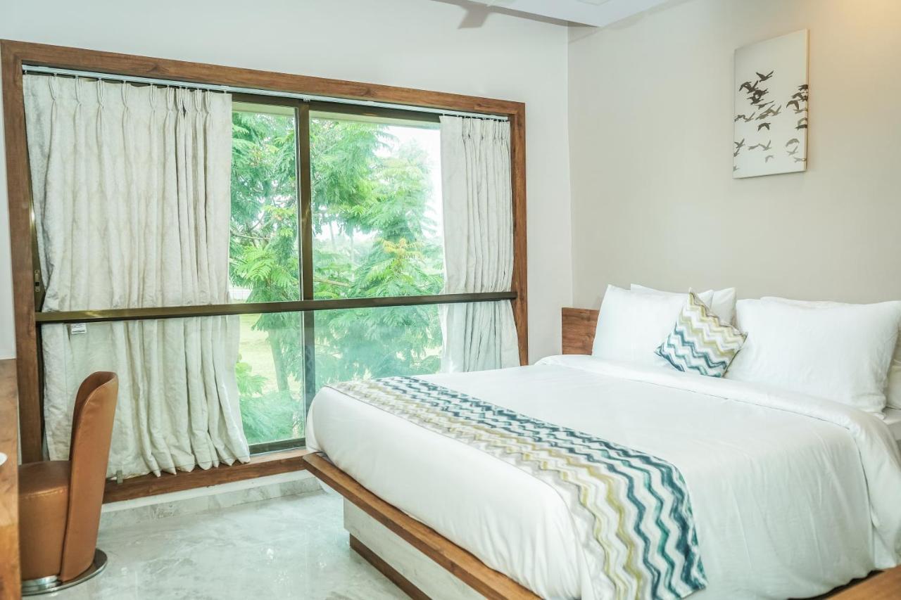 Nest Beacon Resort Daman Exterior photo
